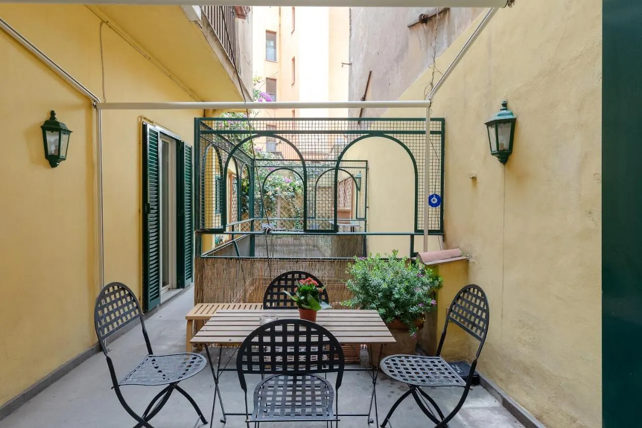 Cozy Apartment With Private Garden At Spanishsteps Rome