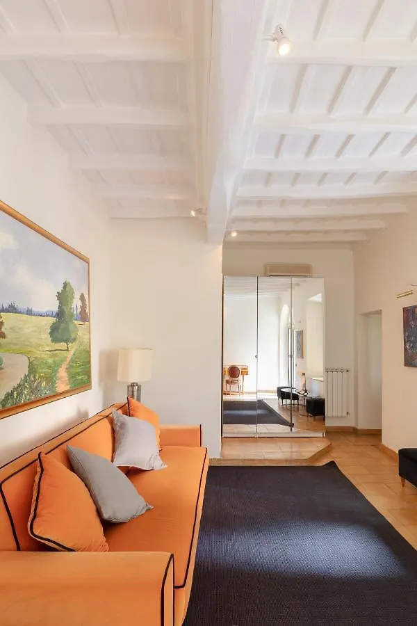 Cozy Apartment With Private Garden At Spanishsteps Rome
